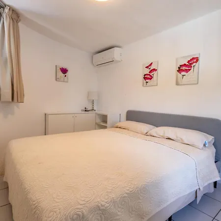 Siempre Domingo 마르베야