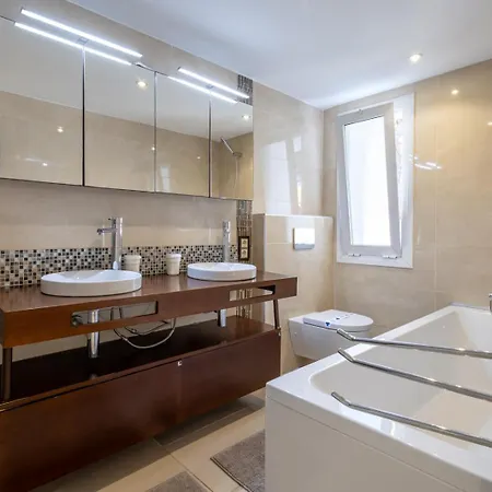 Siempre Domingo 마르베야