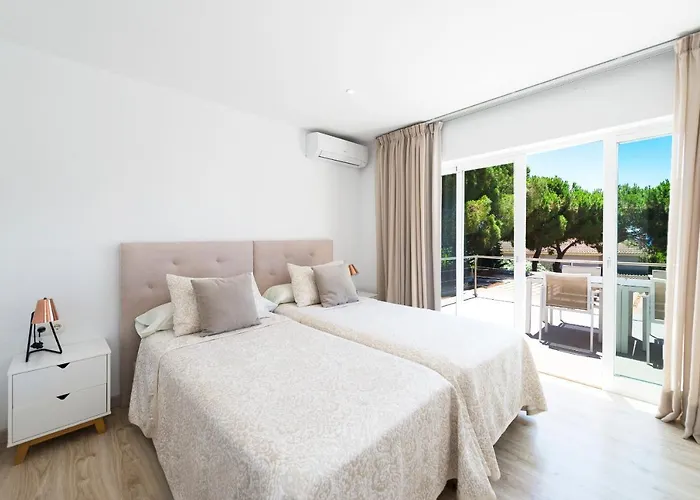 Willa Siempre Domingo *