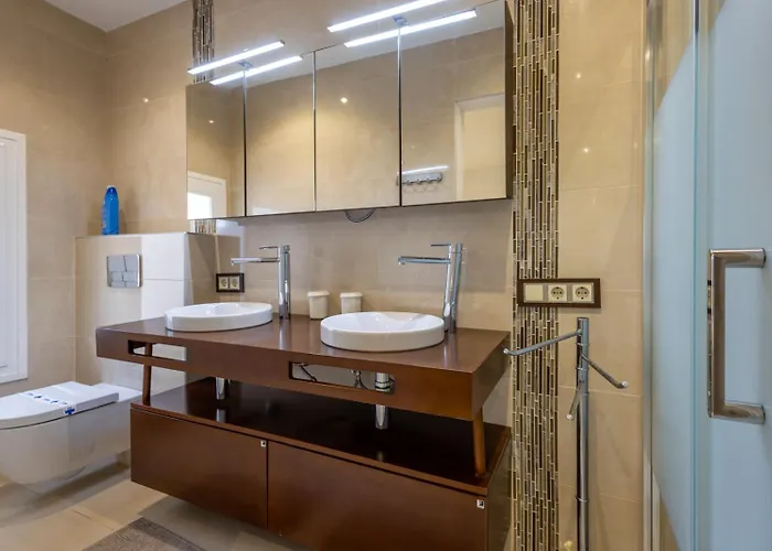 Willa Siempre Domingo *